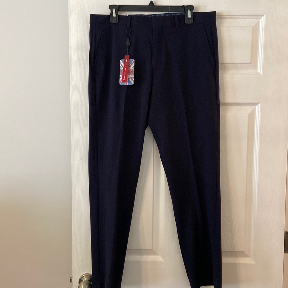 English Laundry Man Pants size 34/30 brand new with tag color navy blue